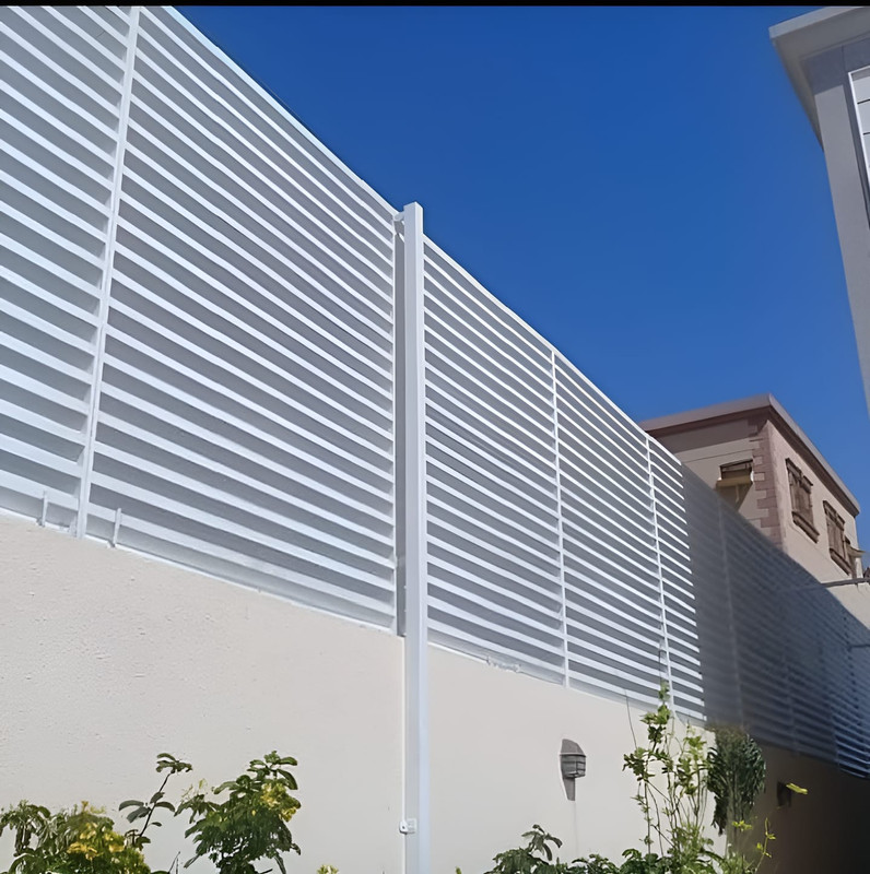 ساتر حديد خارجي