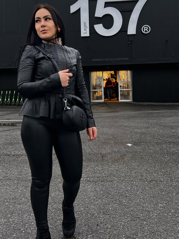 lederlegins679shopping