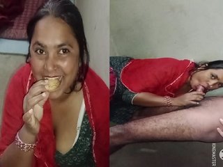 Chubby bhabhi eating biscuits and doing a sex blowjob