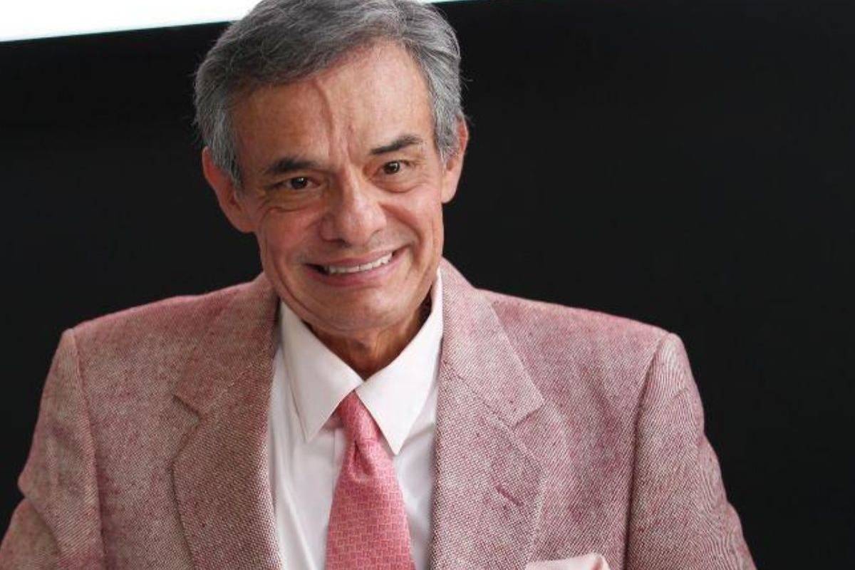 Celebran cumpleaños de José José, con fiesta y muchos recuerdos