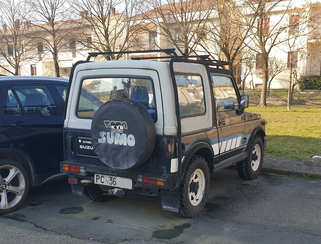 154.1 1988 Suzuki Santana SJ 413 (2)