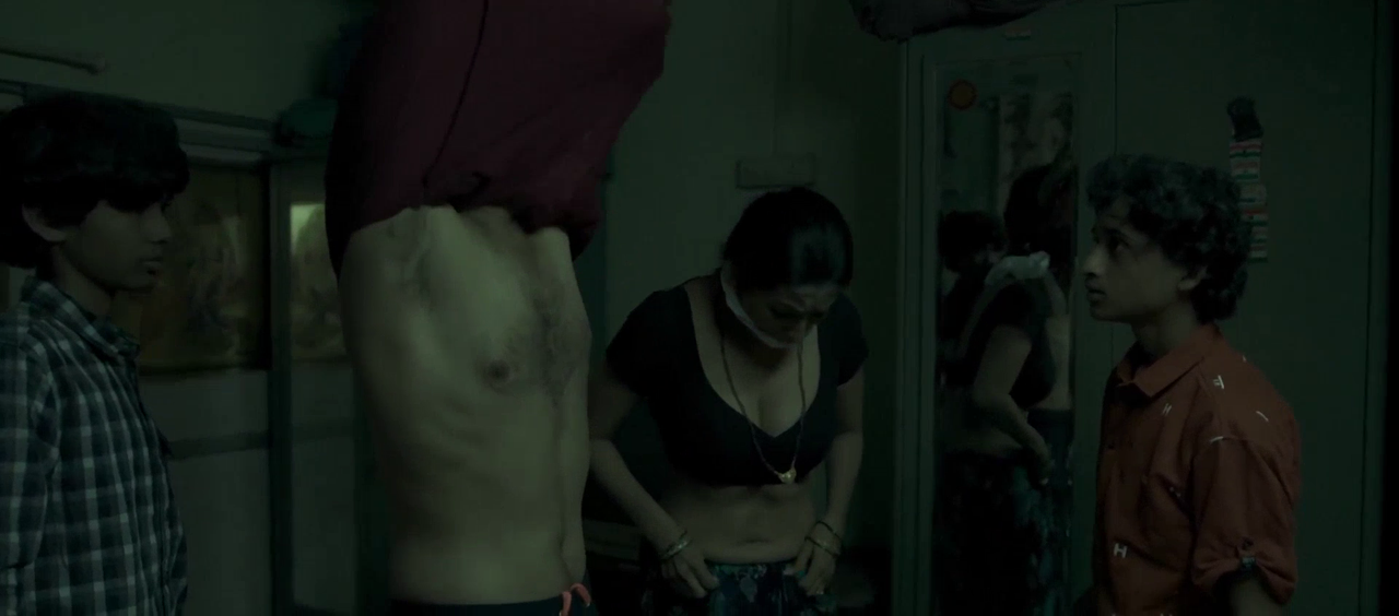 [Image: vlcsnap-2025-11-01-16h25m23s319.png]