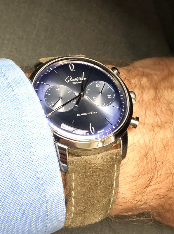 5856C7CC-C15D-4D1A-8AFB-9A890B11A05B