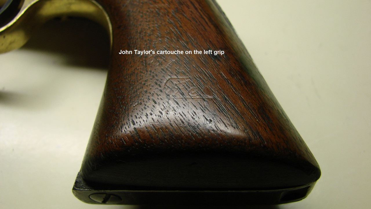 Left grip cartouche