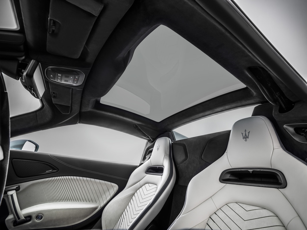 Maserati_MC20_Cielo_studio(8)
