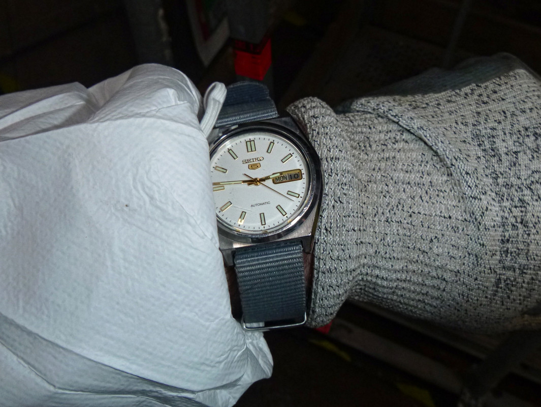 Postez vos Seiko vintage - tome 3 - Page 18 476-FEF83-B92-B-47-A2-8-BB5-5-ED756-E49-FB2