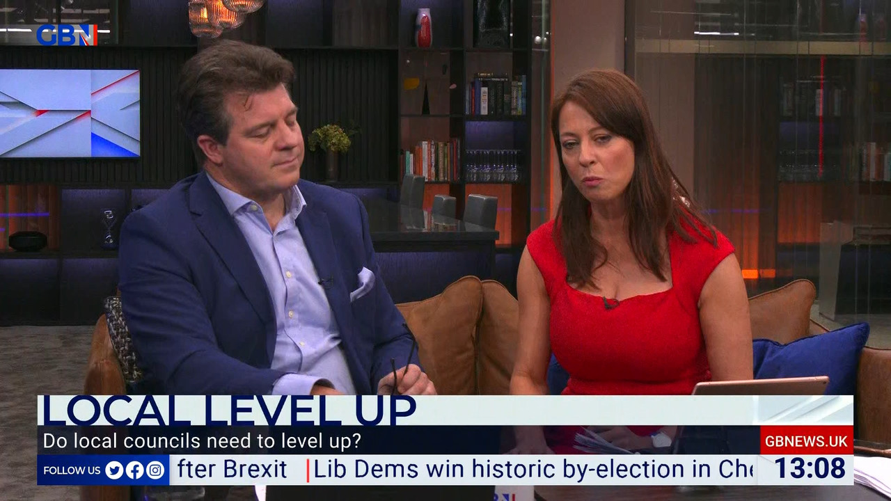 06.18 - 12.00.00 - DePiero & Halligan. What makes Britain tick. The n..._001.ts_snapshot_33.42.596