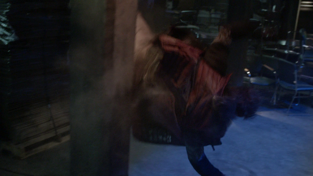 Arrow.S05E01.Retaggio.1080p.BDMux.ITA.ENG.x264-BlackBit[screenshot 1]