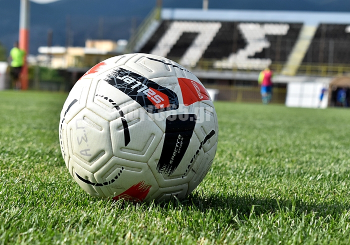 , &Tau;&epsilon;&lambda;&iota;&kappa;ό&sigmaf; &Kappa;&upsilon;&pi;έ&lambda;&lambda;&omicron;&upsilon; &Mu;&epsilon;&sigma;&sigma;&eta;&nu;ί&alpha;&sigmaf;: &Phi;&omega;&tau;&omicron;&rho;&epsilon;&pi;&omicron;&rho;&tau;ά&zeta; &alpha;&pi;&omicron; &tau;&eta;&nu; &Pi;&alpha;&rho;&alpha;&lambda;ί&alpha;