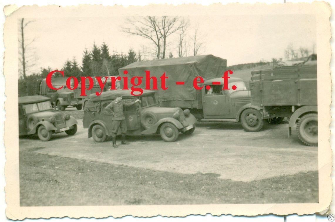 FOTO - FAHRZEUG - KÜBELWAGEN - LKW - Selt. DIVIS