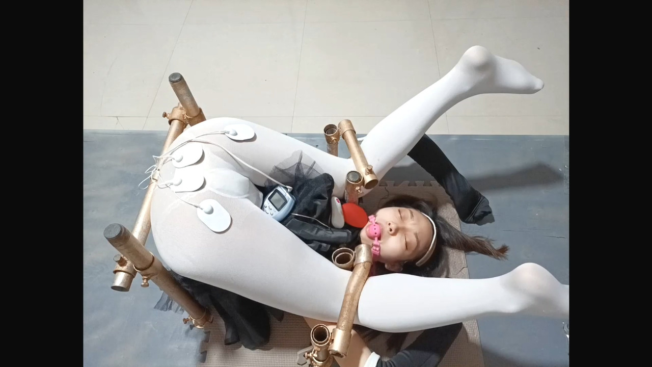 飞天原创 美女英雄和M博士的特殊较量.mp4_20210919_090435.155