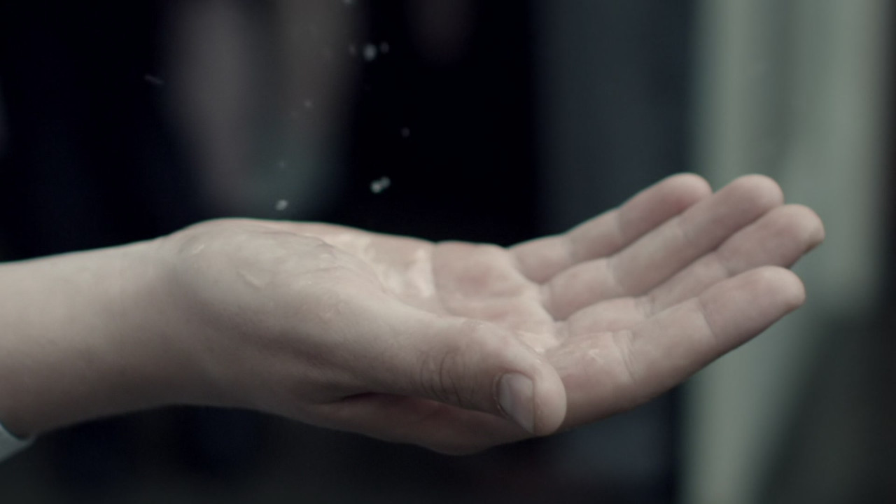 This Is England (2010) - S01E01 - '86 - Episode 1 (1080p x265 Pa