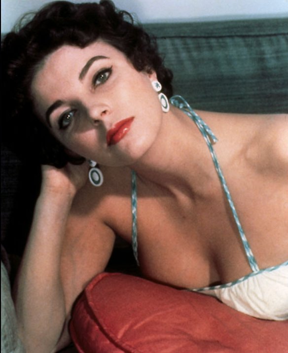 Joan_Collins_b65