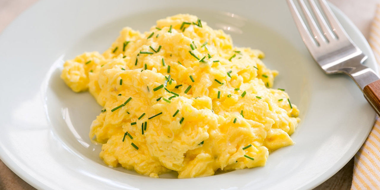 Desayuno saludable: Huevos con queso crema ¡Delicioso y rápido!