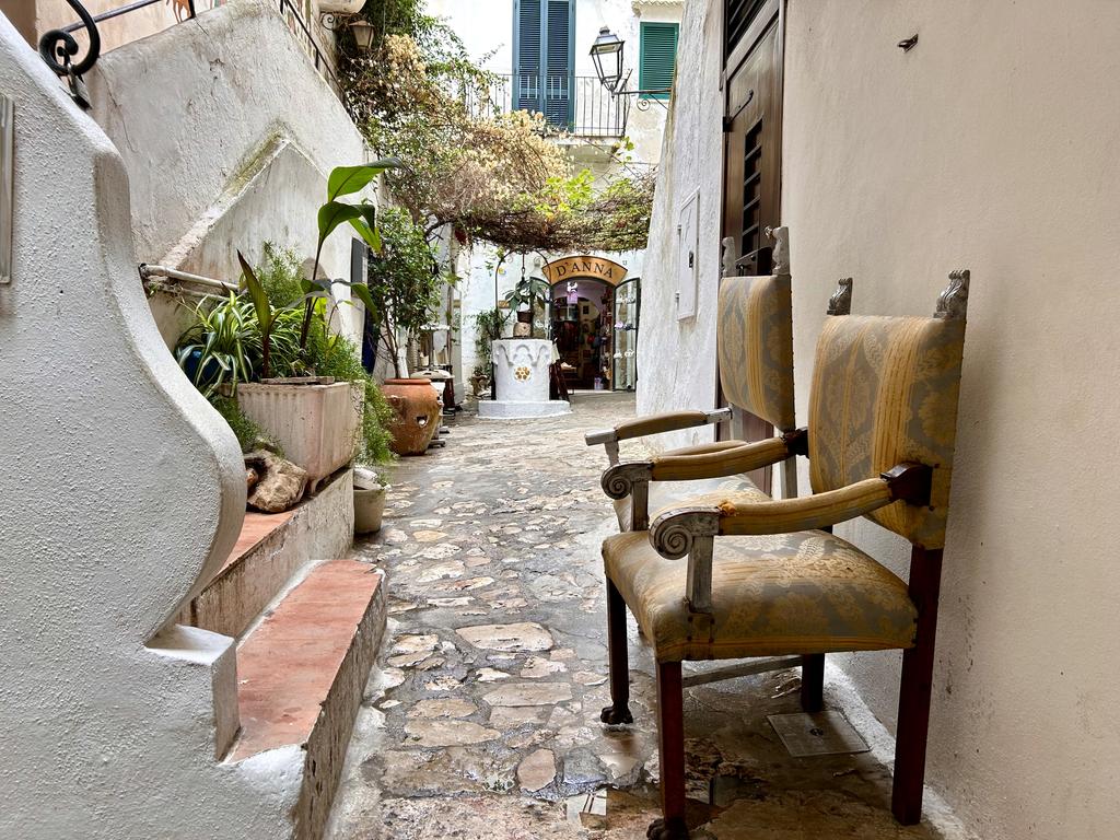 Жаркий сентябрь на побережье Тирренского моря. Жаркий сентябрь на побережье Тирренского моря.