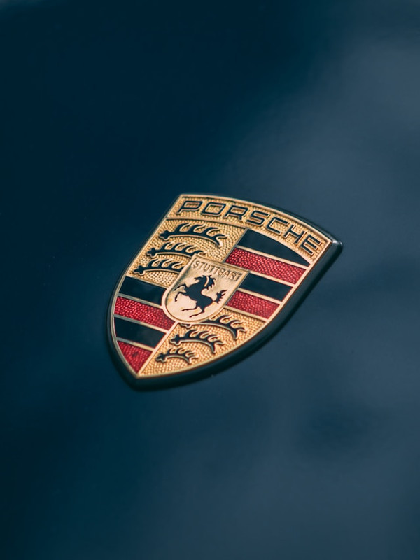porsche.jpg