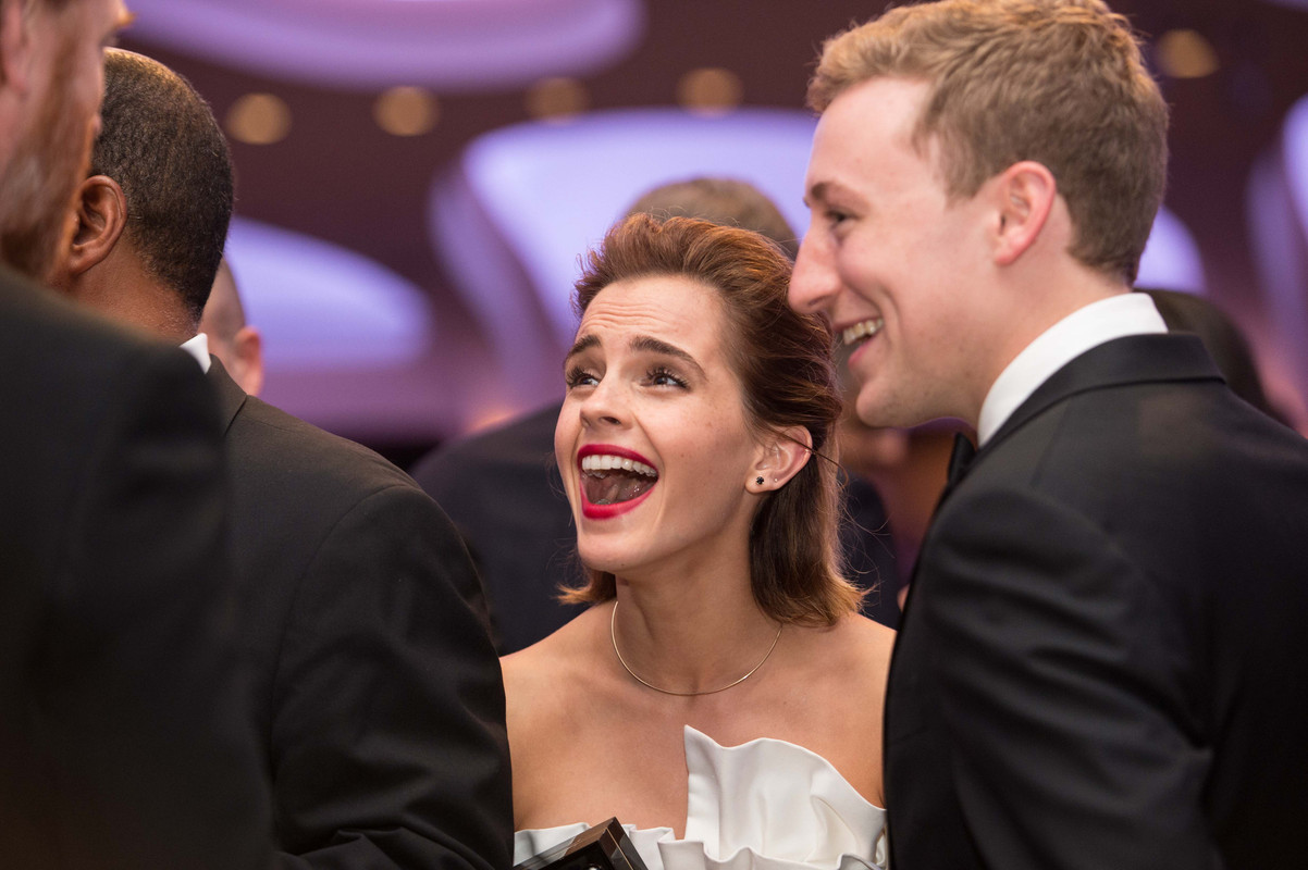 emmawatson-updates.com (135)