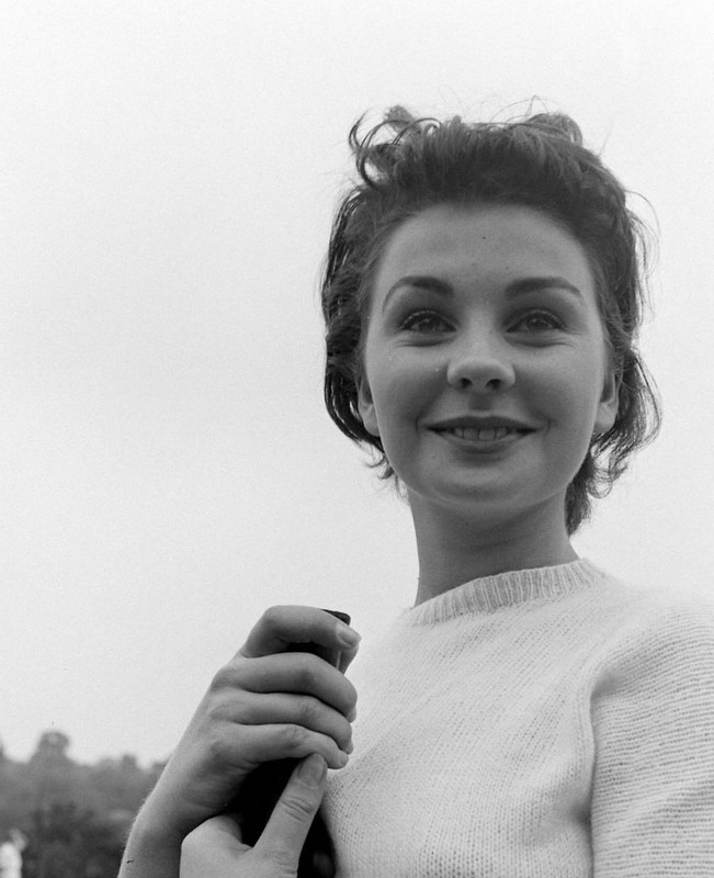 jean_simmons_mb43