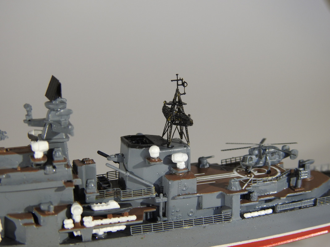 Russian Sovremenny Class Destroyer, 1/700 Dragon -klar DSCN3811