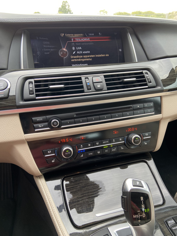 6DDE4056-D66D-4166-BFAB-FA73056C5501