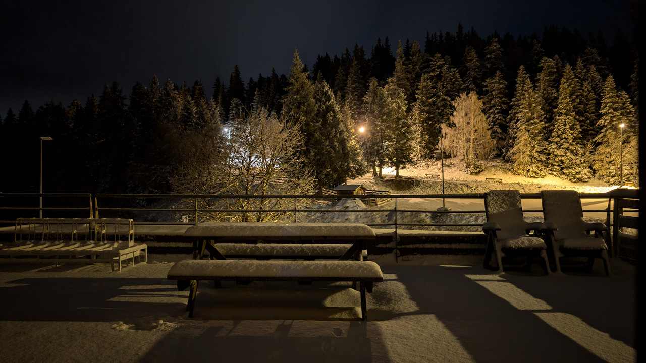 PXL-20241120-213934831-NIGHT.jpg
