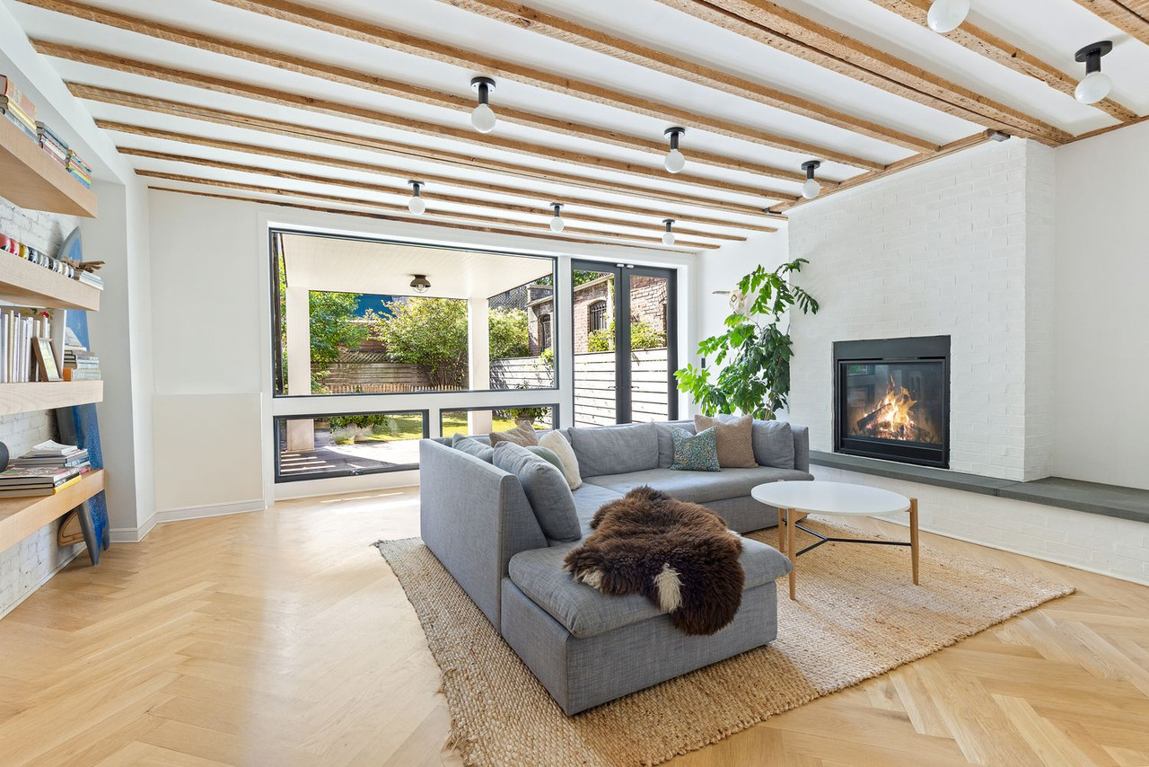 120 Midwood Street property photo 4