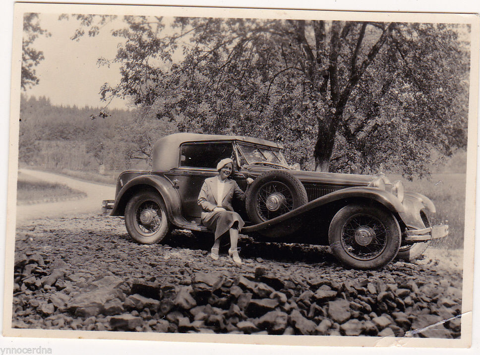 Foto Auto Oldtimer Sportwagen Cabrio mit Kühlerf