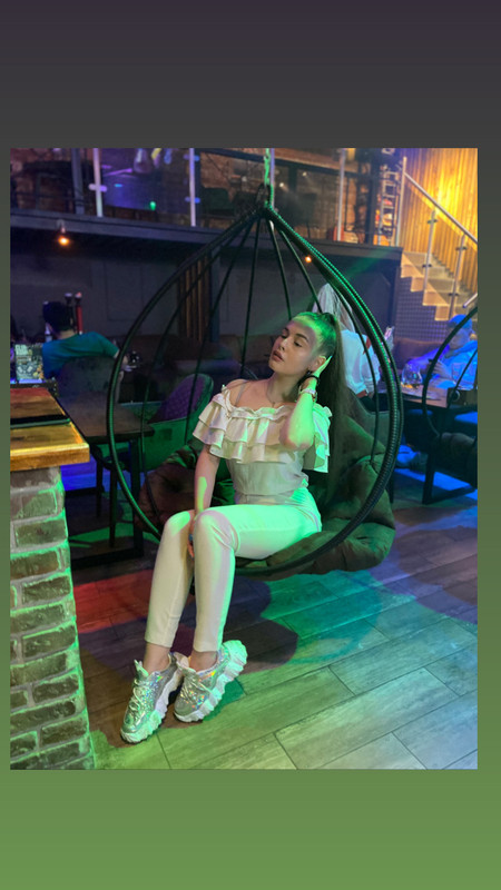 A24E5412-C4AB-4C6B-9AF2-58D1A5F7C39C