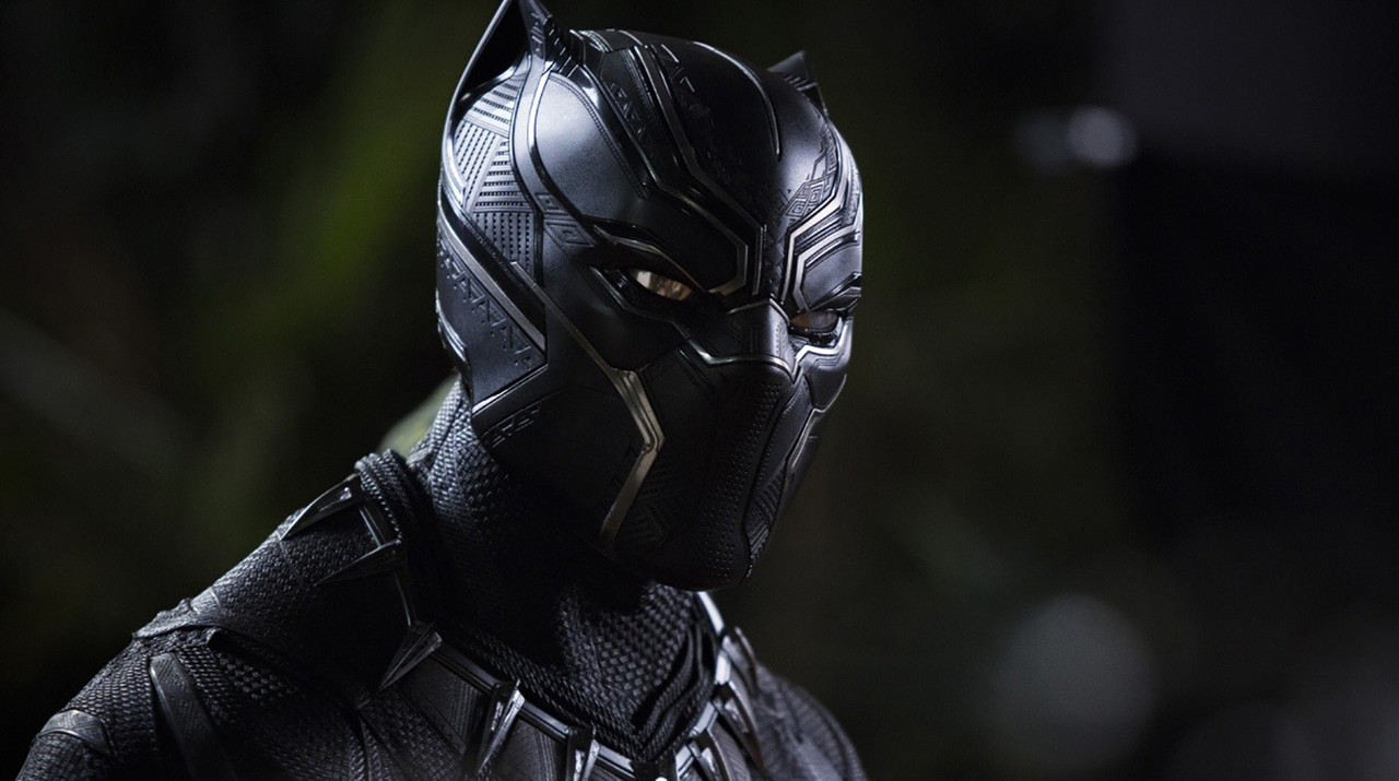 kinopoisk.ru-Black-Panther-3003134-pic4_zoom-1500x1500-11747