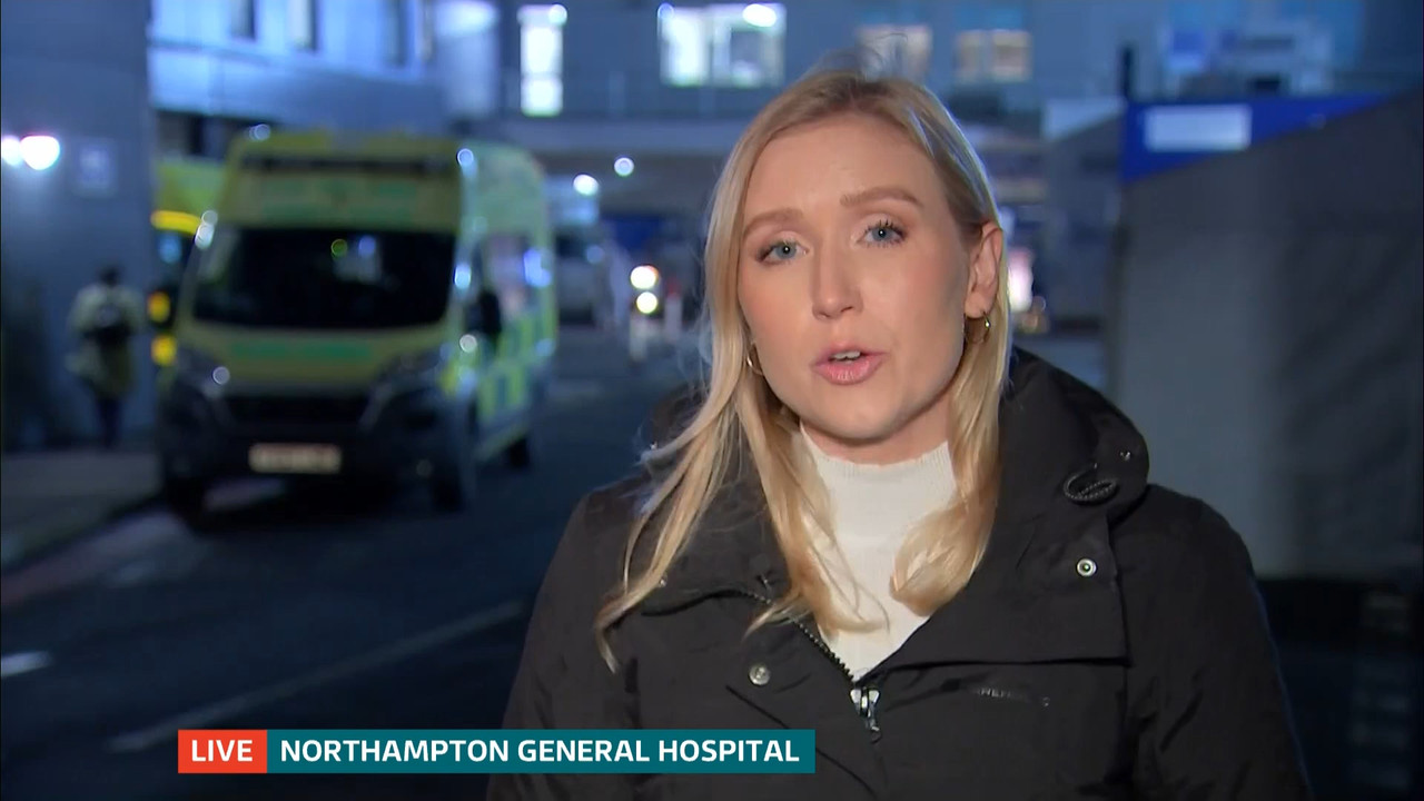 ITV Evening News_20221024_18301930.ts_snapshot_00.45.43.938