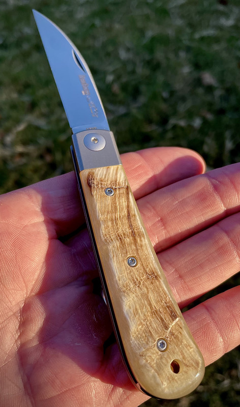 B3A7A08E-8DEA-493B-AA6F-8FAD7A9733A3