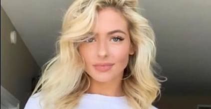 Hannah C Palmer Removing Bra & Shows Massive Big Boobs Xxx