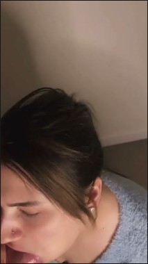 [Image: Cumshots2079134547.jpg]
