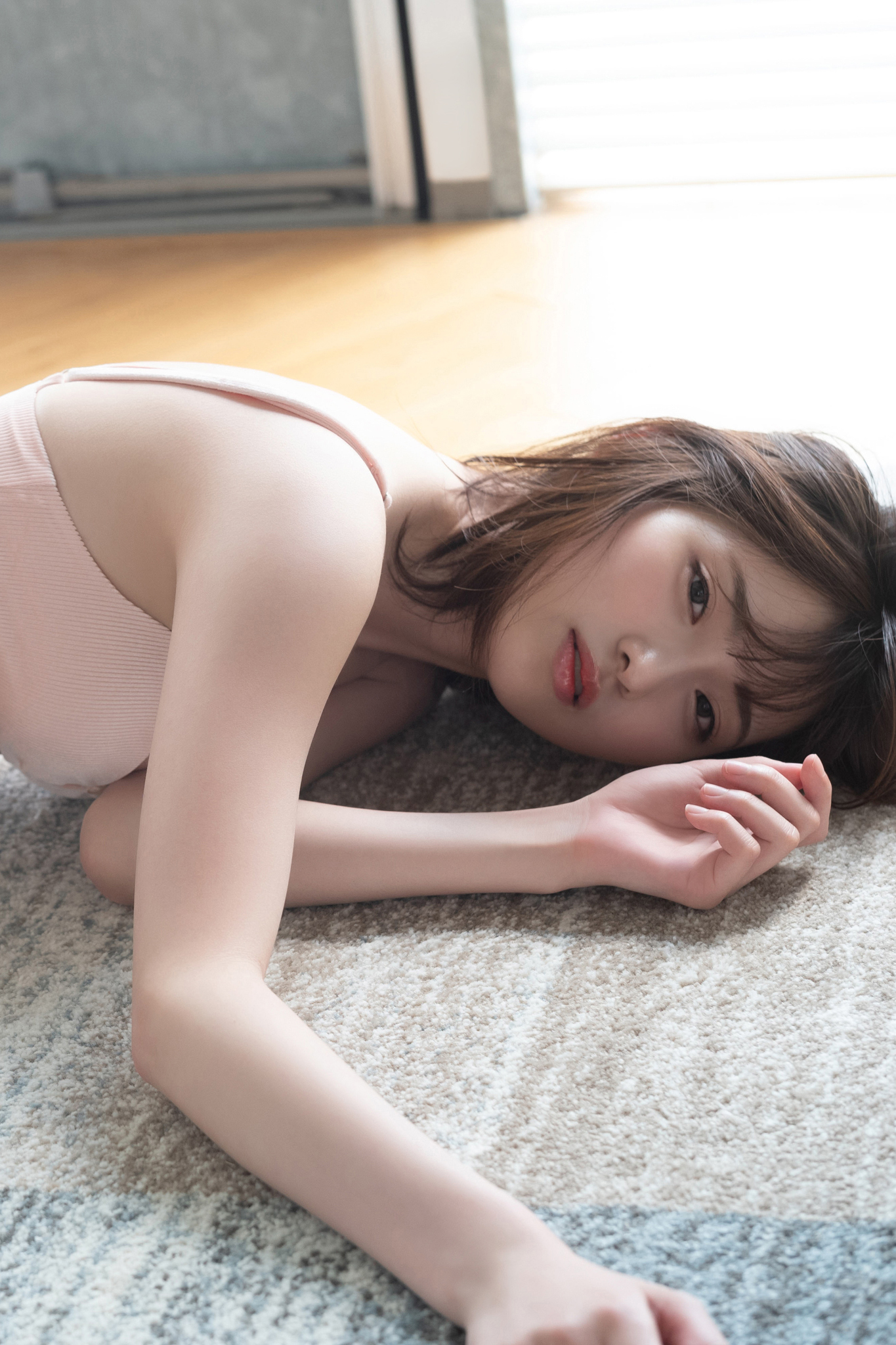 斎藤愛莉 NO.002「見つめて、触れて。」 22