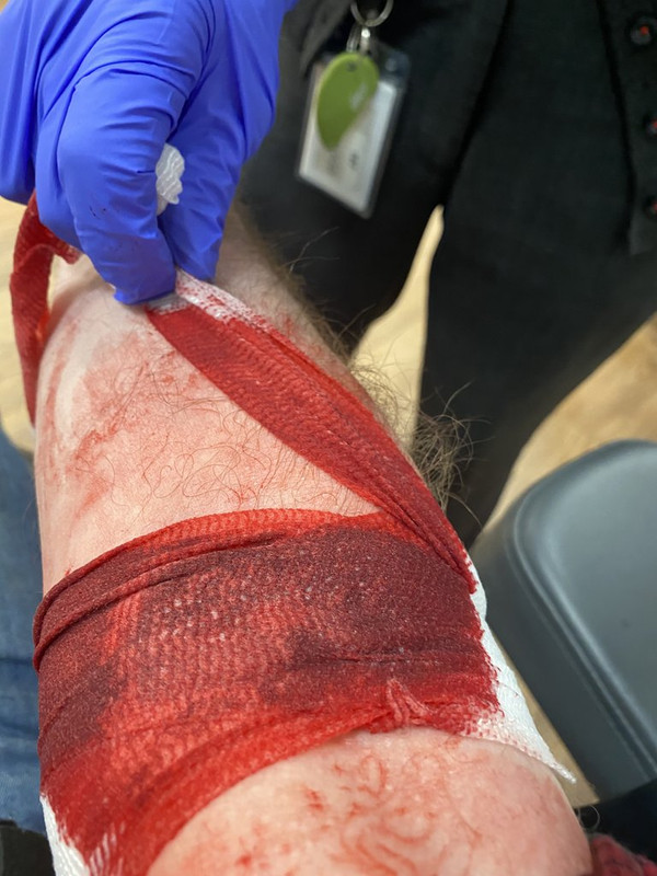 9957AF56-D872-4343-8A63-7B85D053F28D