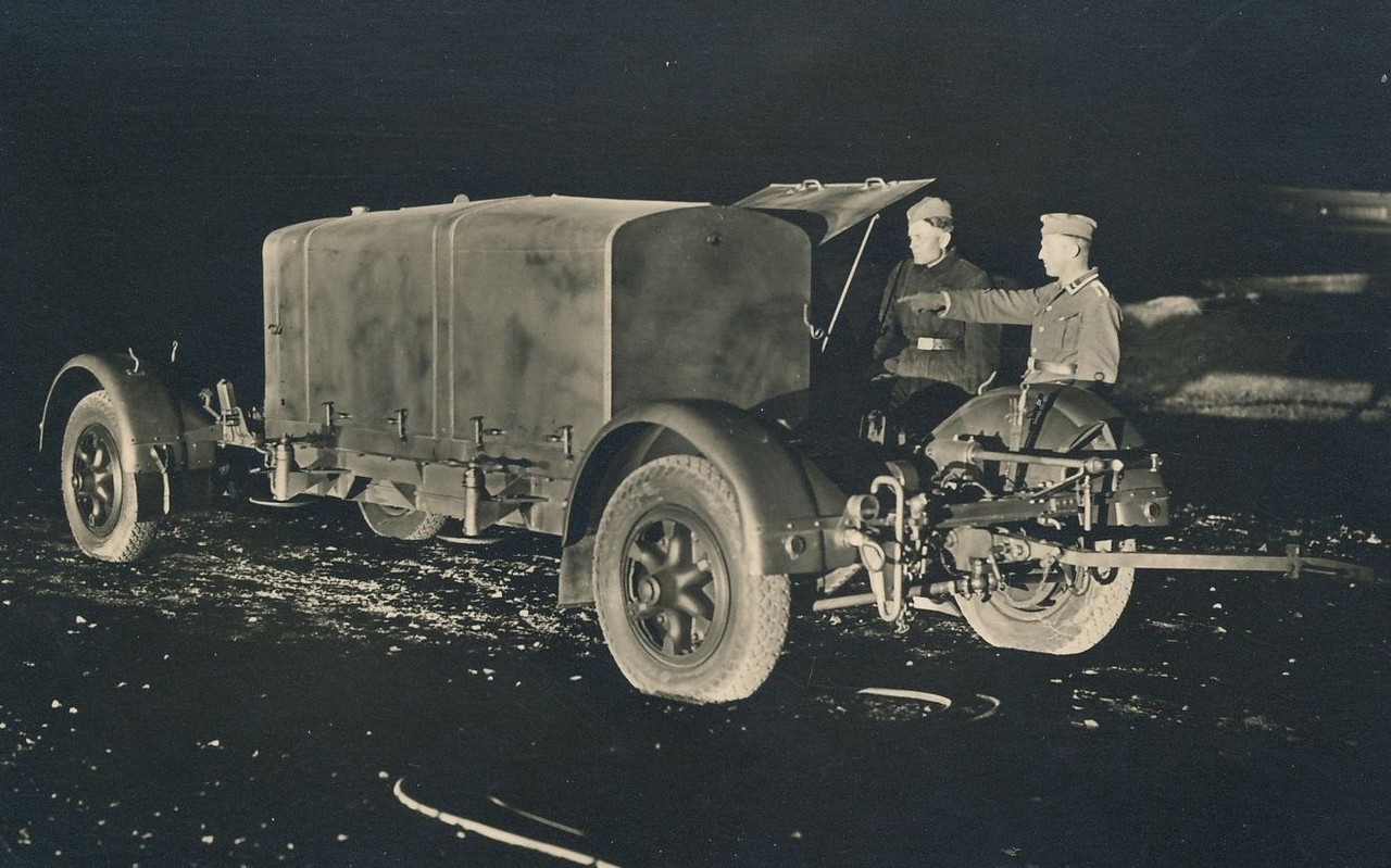 Foto 2.Wk Soldaten selt. großes NOTSTROM Aggrega