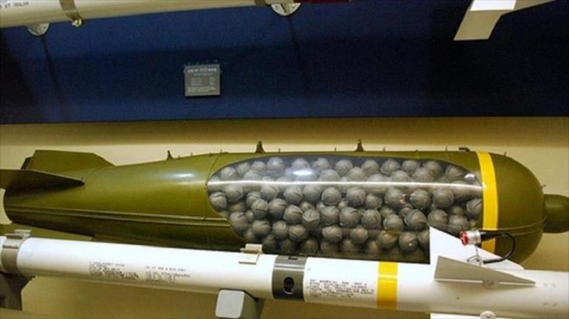 Bombas de Racimo Bombas de Racimo