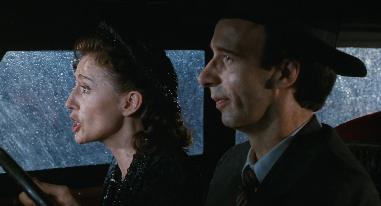 Life Is Beautiful (1997).mkv_snapshot_00.30.14_[2018.01.27_18.15