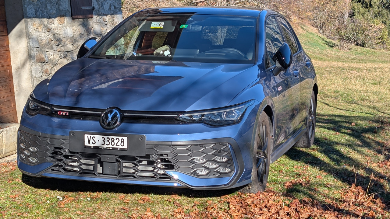 PXL_20241116_125644942