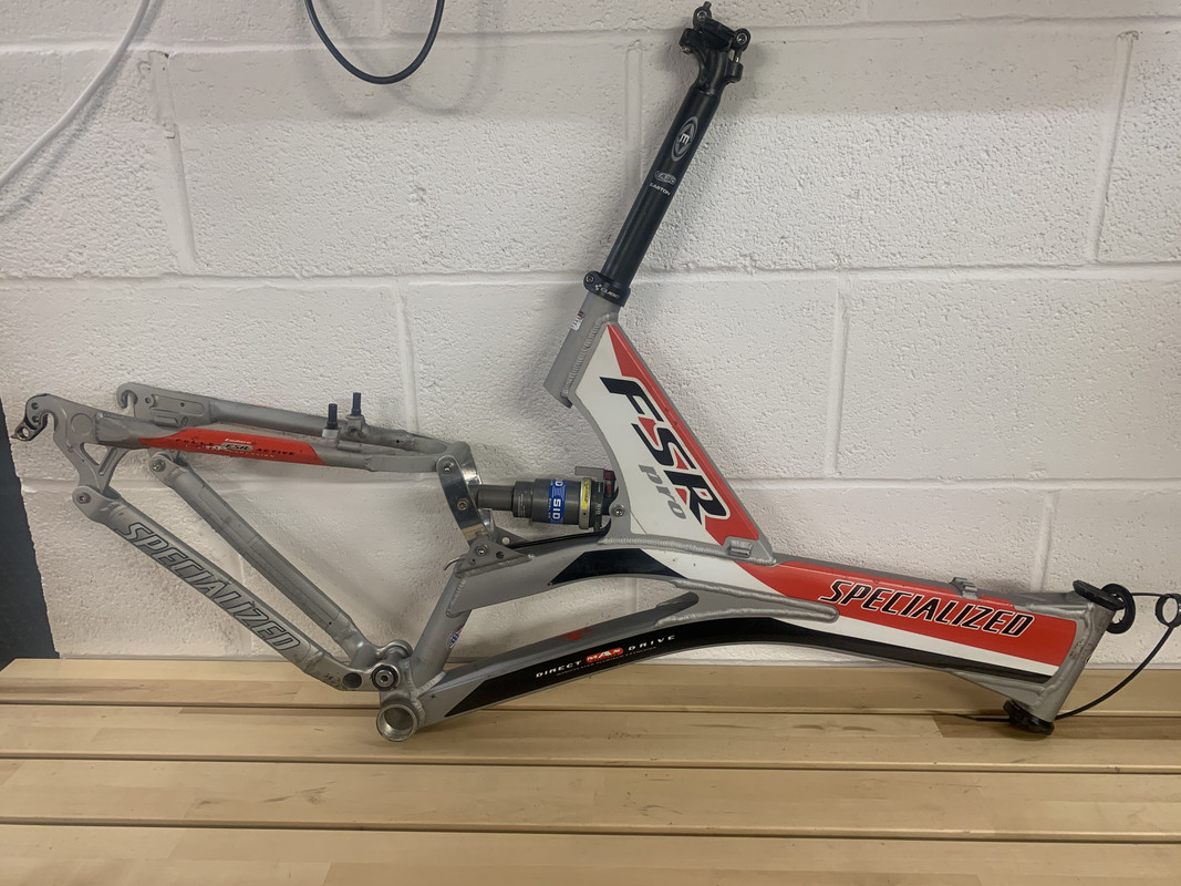 C65E30A2-C750-4461-BA81-68BA6B30156C