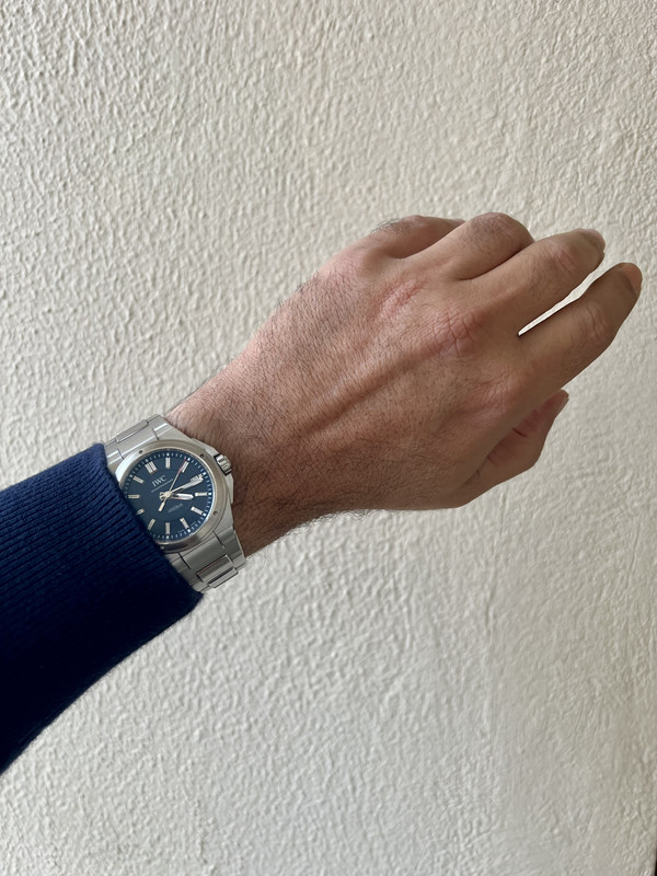 9909D970-0F13-4187-9038-23D8B85B4421