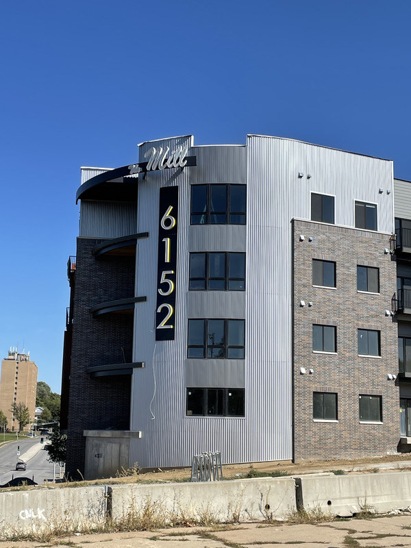 D12680D0-7CC8-4302-A3B8-14160E316017