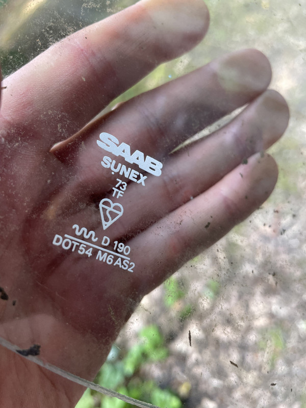 E2D829B7-3F40-4FBD-9F2F-AA2F08F027F3_1_105_c