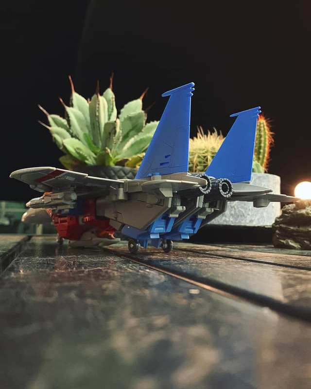 Masterpiece-MP-52-Starscream-Ver-2.0-18