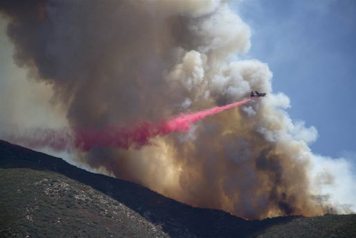 [Imagine: FOTO-17-000-de-pompieri-n-lupt-cu-incendiile.jpg]