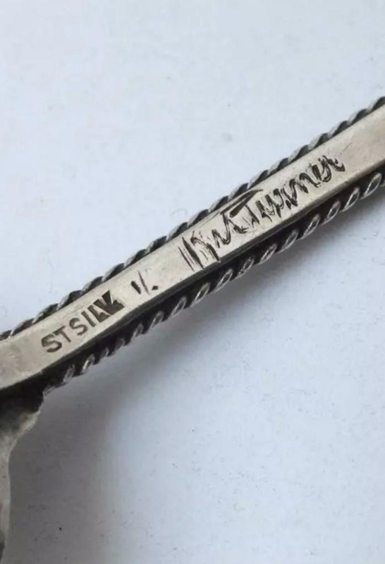 1598D5D9-BE7A-41FE-9D39-C85A342AF37E