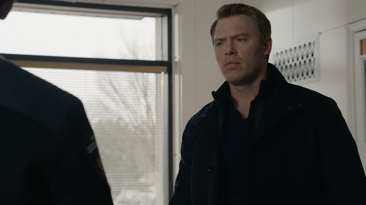 The.Blacklist.S09E15.Andrew.Kennison.1080p.10bit.AMZN.WEB-DL.DDP5.1.HEVC-Vyndros.mkv_snapshot_07.31_