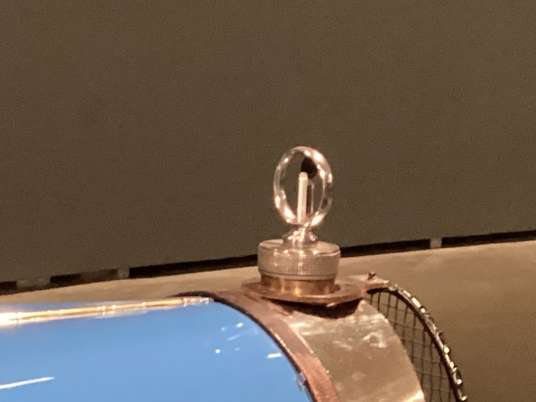 30702F3B-7A01-481F-AD3F-A87BD037C17C