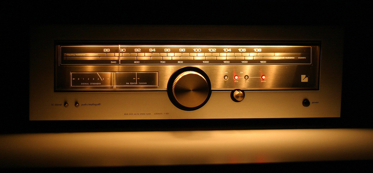 [Bild: Luxman-T88-Va.jpg]