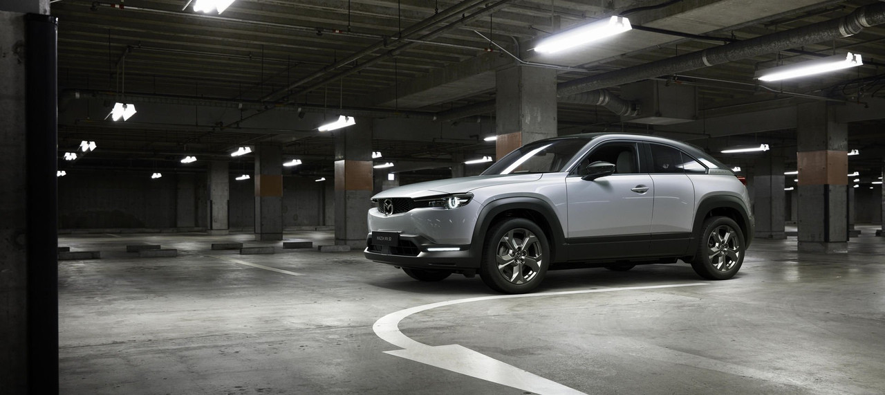 2020 Mazda MX-30 (1)